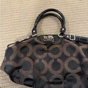 Coach Classic Signature Black and Gray Patterned Shoulder Bag
